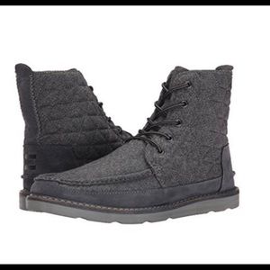 Toms Men’s Searcher Quilted Castlerock Boots